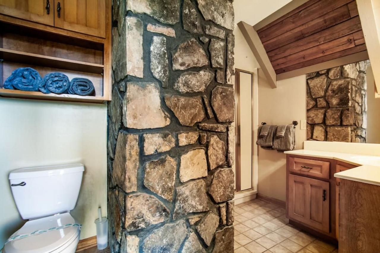 Bear View Chalet With Hot Tub And Near Ober 蓋特林堡 外观 照片